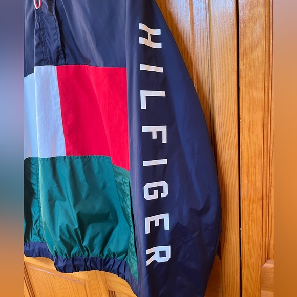 Tommy Hilfiger Quarter Zip - Picture 2 of 6